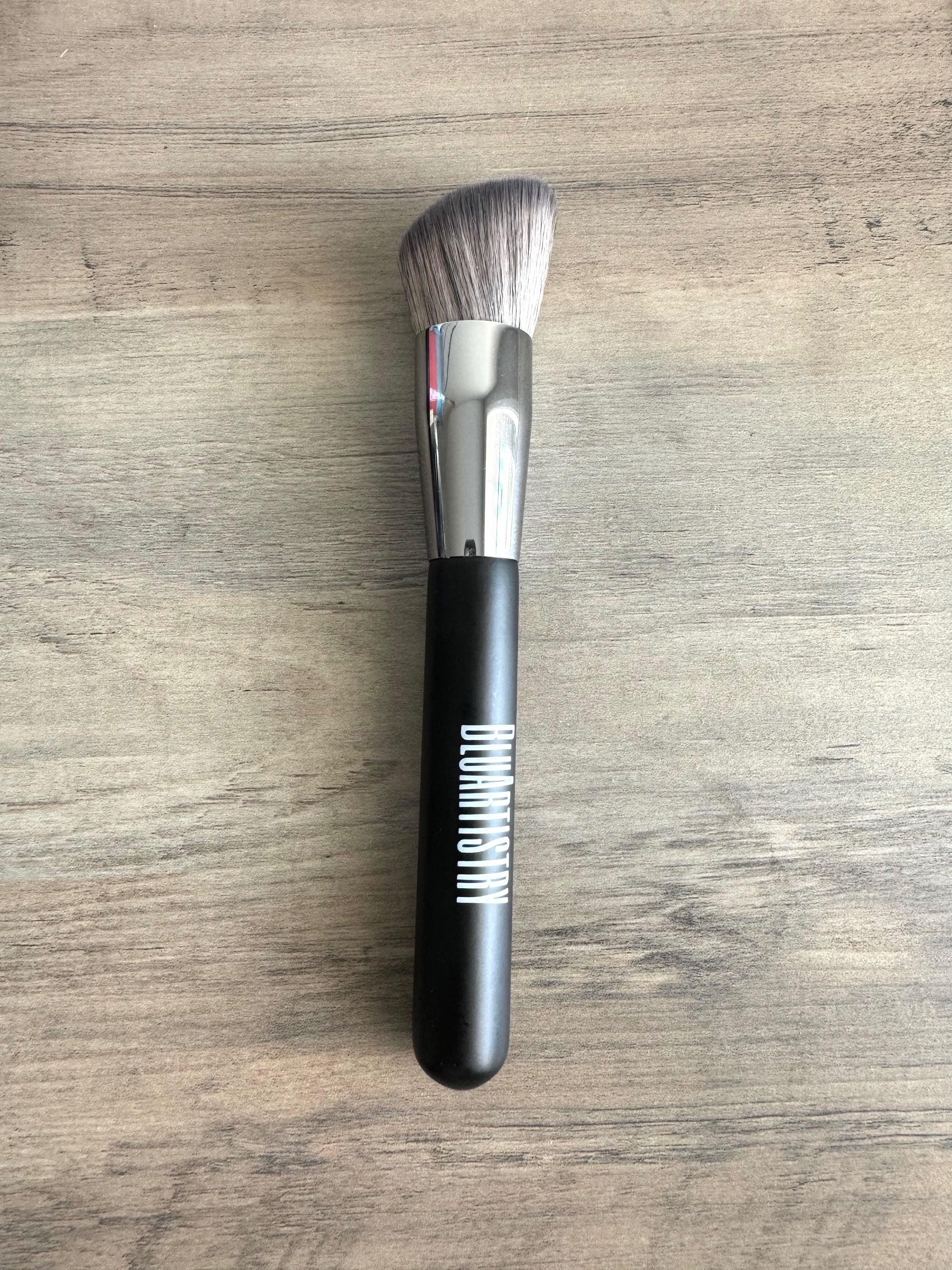 5 Essential Face Base Brush Collection image 3