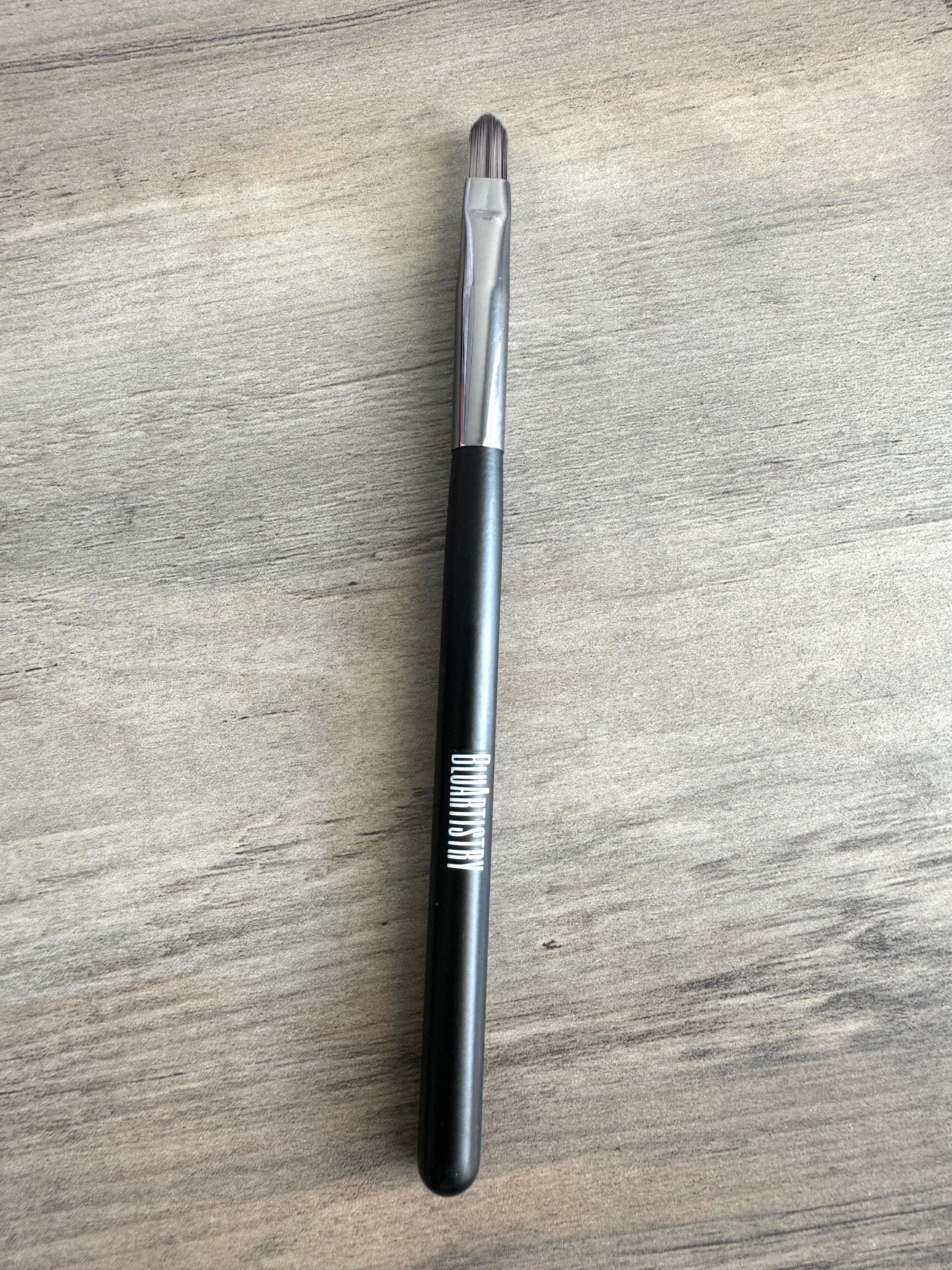 9 Essential Face Brush Collection image 7