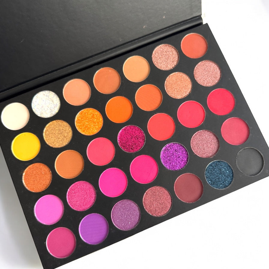 “For The Barbs” Eyeshadow Palette image 3